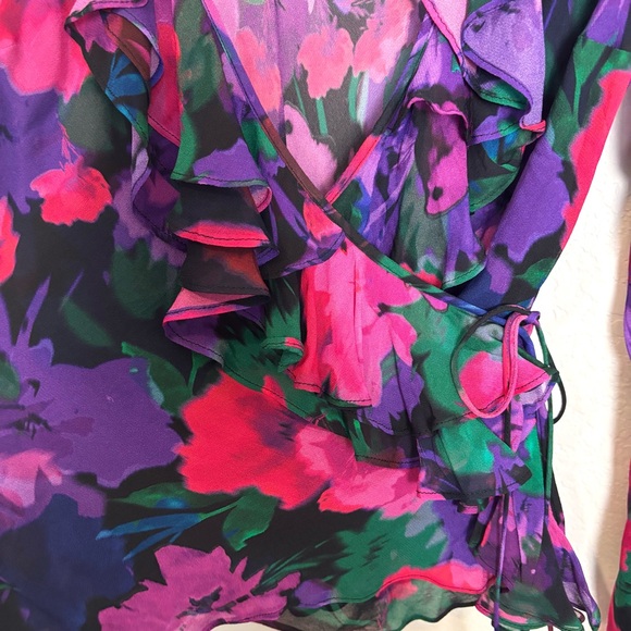 NWT J. Crew Dark Floral Ruffle Wrap Chiffon Blouse Top Women’s 10 Holiday Event - Picture 3 of 11